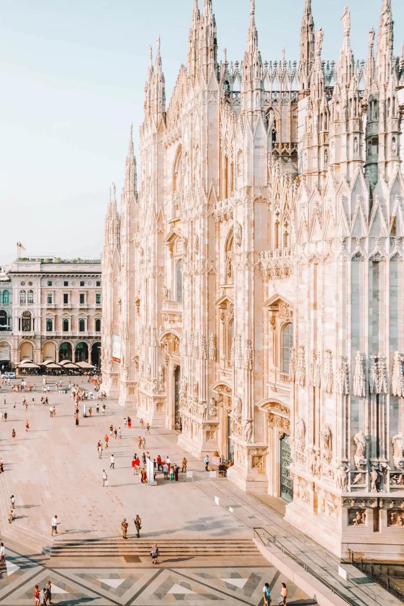 The Boutique Houses - Iconic Suite In Galleria Duomo With Private Parking ميلان المظهر الخارجي الصورة
