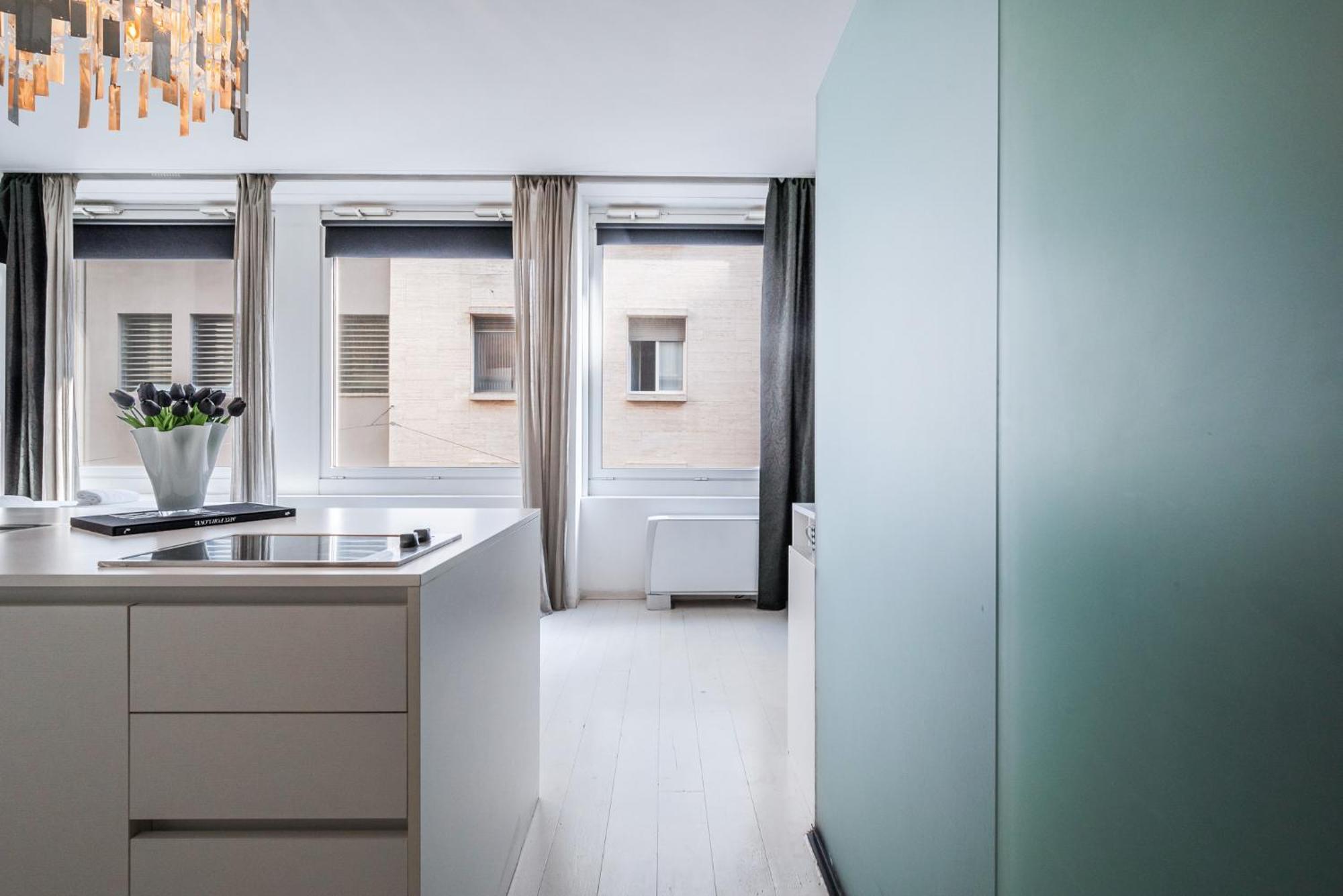 The Boutique Houses - Iconic Suite In Galleria Duomo With Private Parking ميلان المظهر الخارجي الصورة