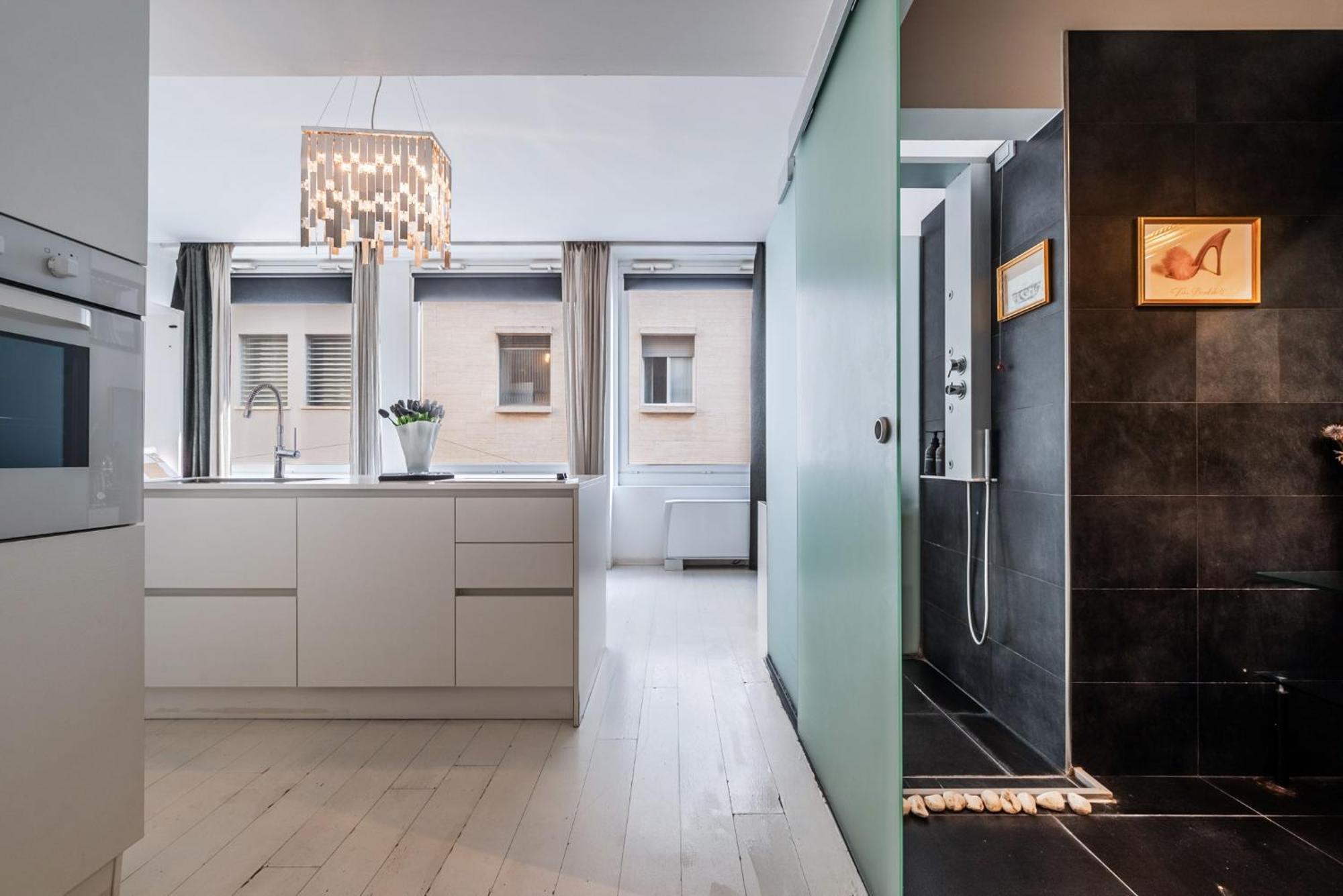 The Boutique Houses - Iconic Suite In Galleria Duomo With Private Parking ميلان المظهر الخارجي الصورة