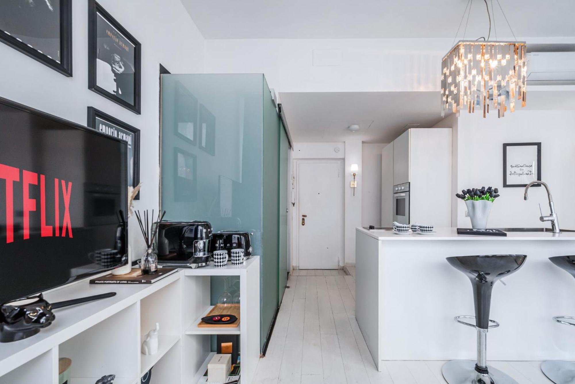 The Boutique Houses - Iconic Suite In Galleria Duomo With Private Parking ميلان المظهر الخارجي الصورة